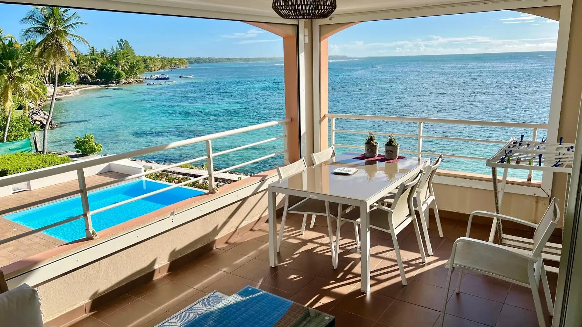 T3 Front De Mer Vue Imprenable Sur Lagon Avec Piscine Eden Blue Ste Anne Cuve Tampon location